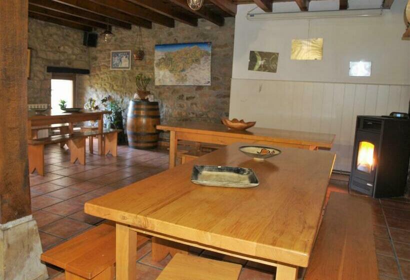 اتاق استاندارد با چشمانداز کوهستان, Albergue La Torre