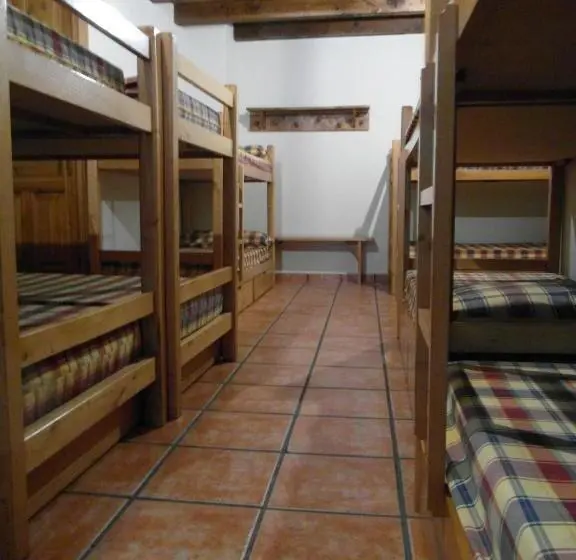 ルームシェアのワンベッド, Albergue La Torre