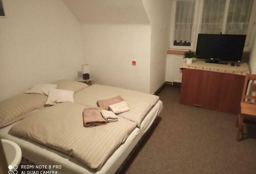 חדר סטנדרט לארבעה, Ranč U Sedmi Kulí