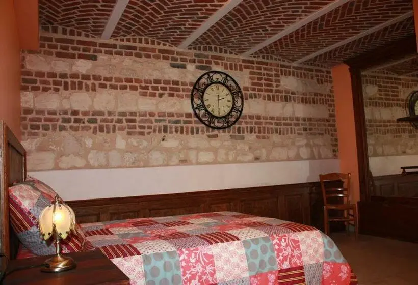 身障者適用スタンダードルーム, Chambres D Hôtes Entre Arras Et Albert Bed And Breakfast