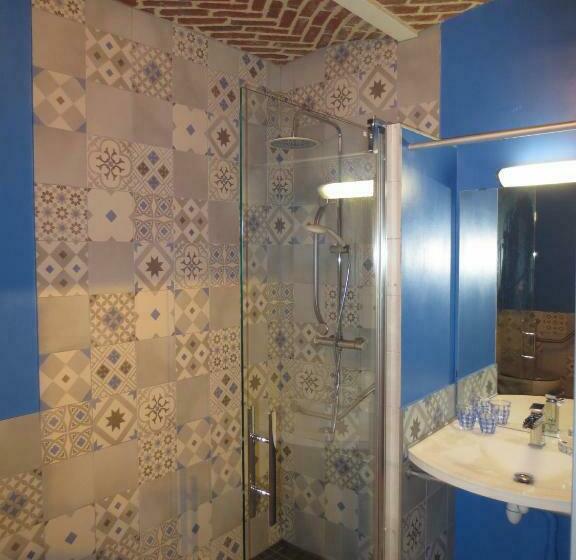 身障者適用スタンダードルーム, Chambres D Hôtes Entre Arras Et Albert Bed And Breakfast