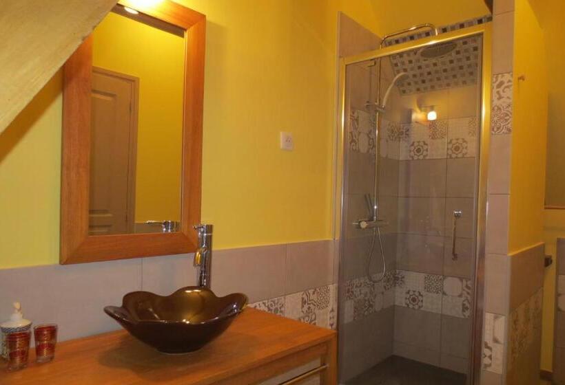 スタンダードトリプルルーム, Chambres D Hôtes Entre Arras Et Albert Bed And Breakfast