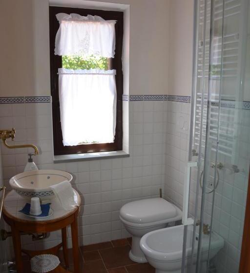 غرفة عائلية مطلّة علي الحديقة, Bed And Breakfast Margherita