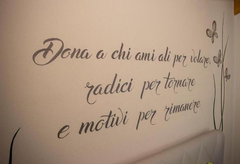 غرفة قياسية فردية حمام مشترك, B&b Valtilí