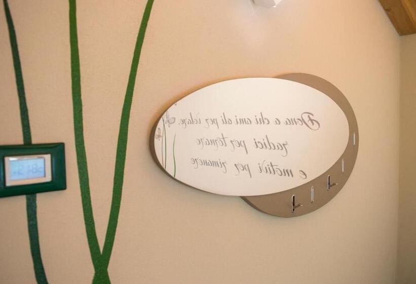 غرفة قياسية فردية حمام مشترك, B&b Valtilí