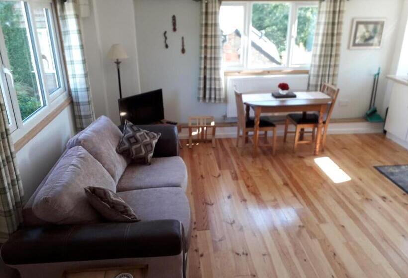 １ベッドルームハウス, Bank Farm House