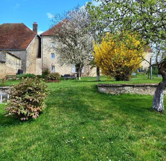 Номер Стандарт Вид на Сад, Chambres D Hôtes Le Moulin à Epices