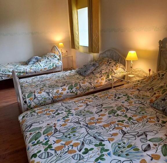 Четырехместный Номер Стандарт Вид на Сад, Chambres D Hôtes Le Moulin à Epices