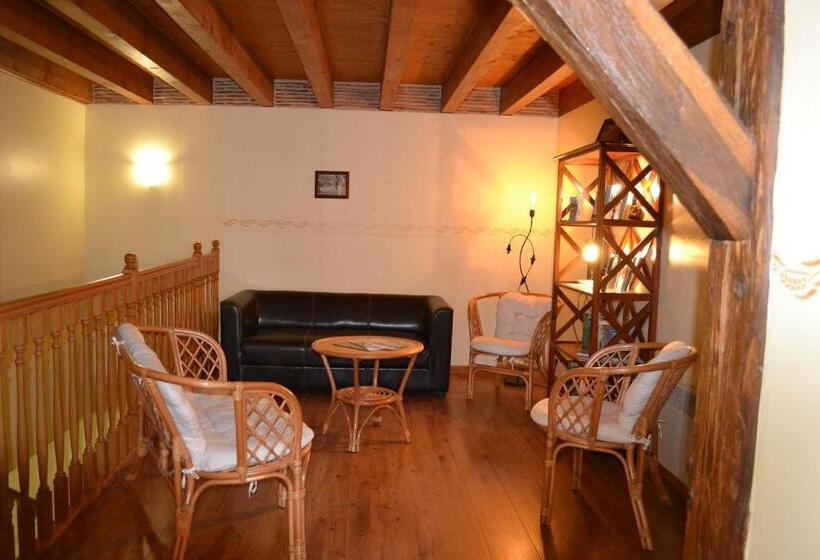 Четырехместный Номер Стандарт, Chambres D Hôtes Le Moulin à Epices