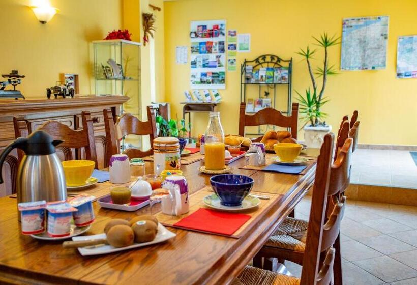 Номер Стандарт Трехместный, Chambres Et Table D Hôtes Les Trois Marquets