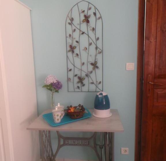 三人经典房间, Chambres Et Table D Hôtes Les Trois Marquets