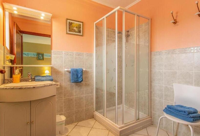 三人经典房间, Chambres Et Table D Hôtes Les Trois Marquets