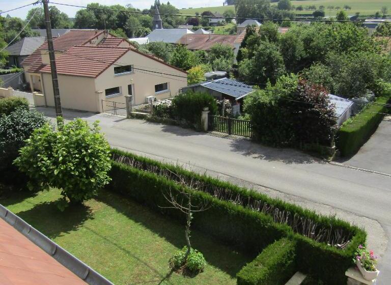 ガーデンビュースタンダードルーム, Au Jardin Fessard