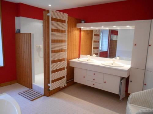 סוויטה, La Maison De Marie Claire