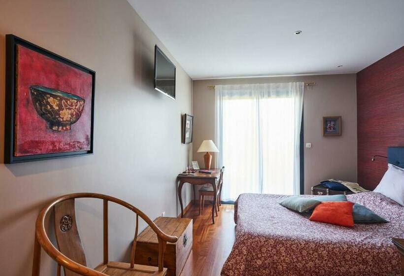 带大床的标准间, La Palisse