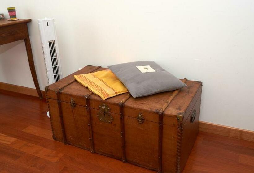 带露台的高档房间, La Palisse