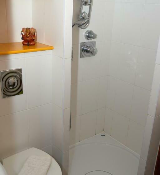 带露台的高档房间, La Palisse