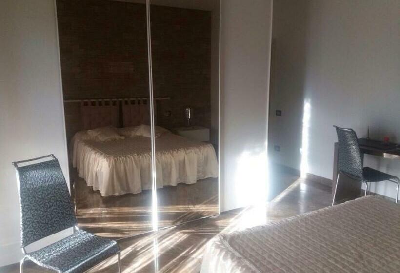 חדר סטנדרט נוף לבריכה, Tonini House