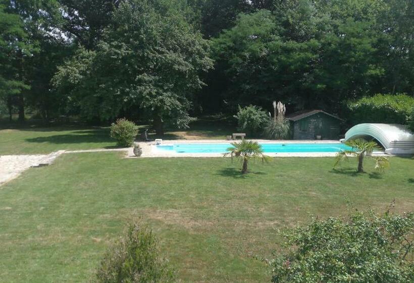 Номер Стандарт с Балконом, Villa Dikaria