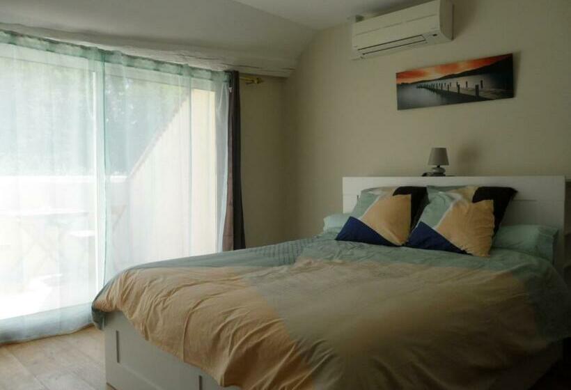 חדר סטנדרט עם מרפסת, Villa Dikaria