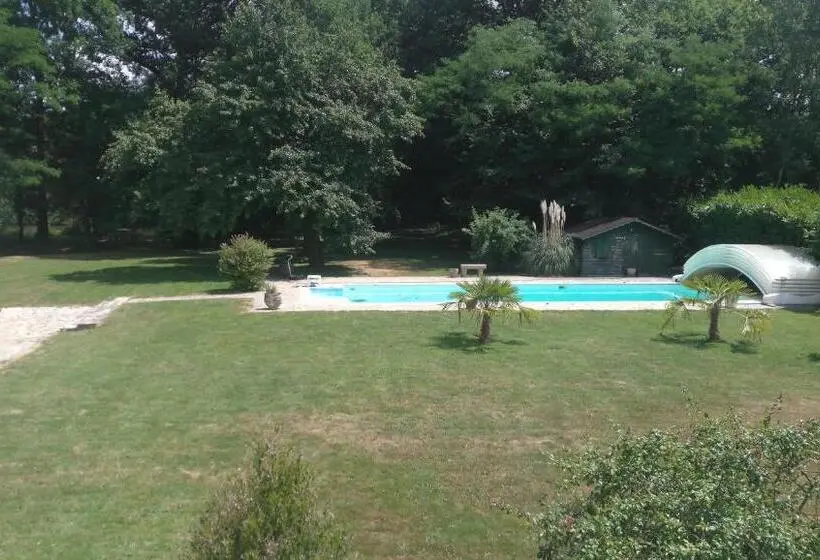 Huoneisto 2 Makuuhuonetta, Villa Dikaria