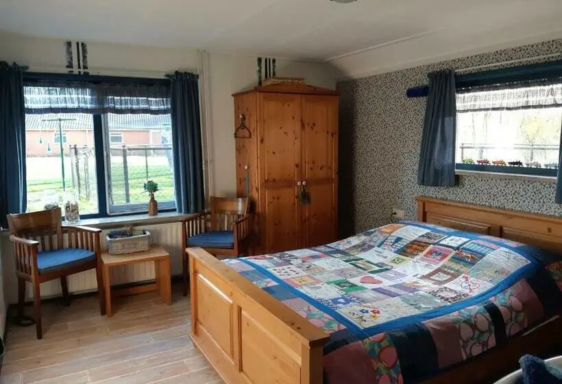 バス共有のスタンダードルーム, Bed & Breakfast “ Gastvrij Onthaal “