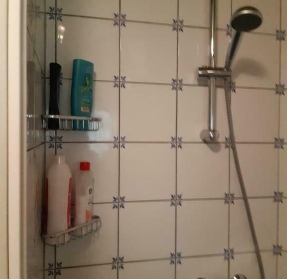 带共用浴室的标准房间, Bed & Breakfast “ Gastvrij Onthaal “