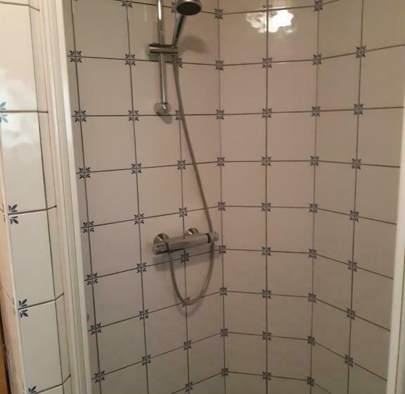 带共用浴室的标准房间, Bed & Breakfast “ Gastvrij Onthaal “