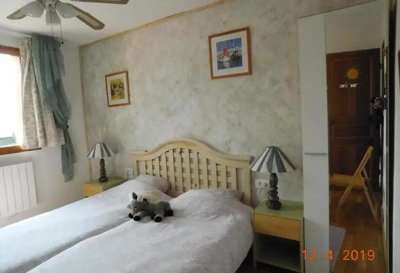 エコノミールーム, Chez Nous. B & B