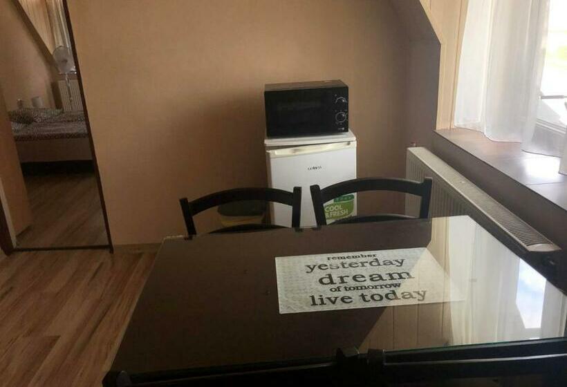 اتاق خانوادگی, Ubytovanie Toscana