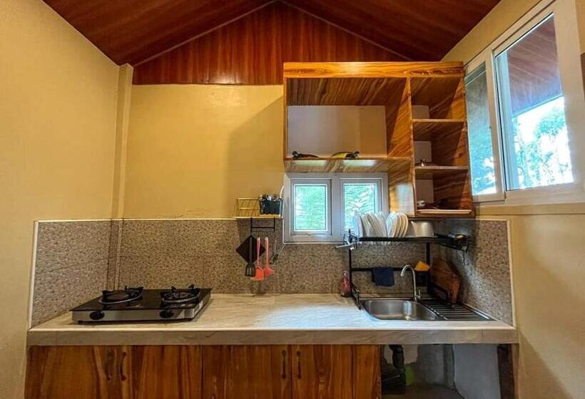 Dom 1 Sypialnia, Dahilayan Comfy Cabin