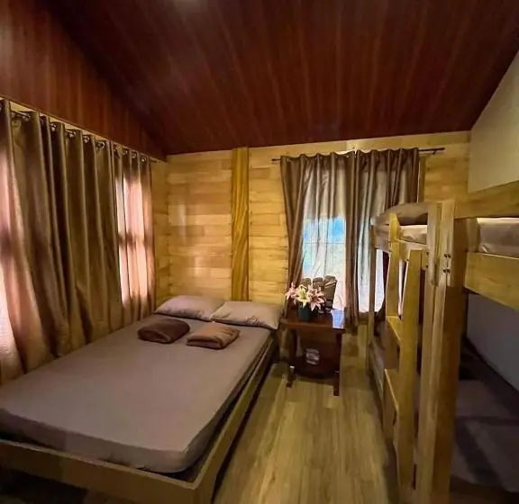 １ベッドルームハウス, Dahilayan Comfy Cabin
