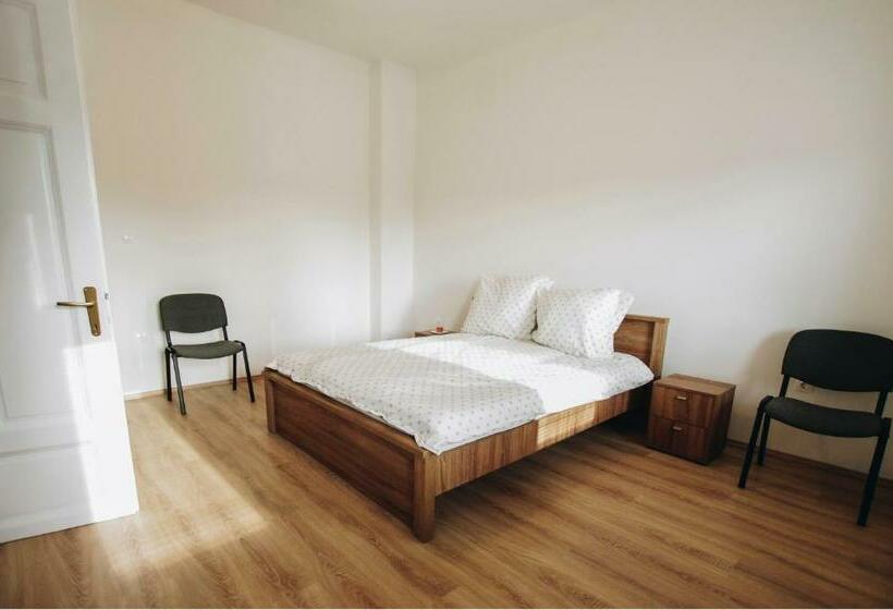 스탠다드 룸 공동 욕실, Mosolyka Vendégház