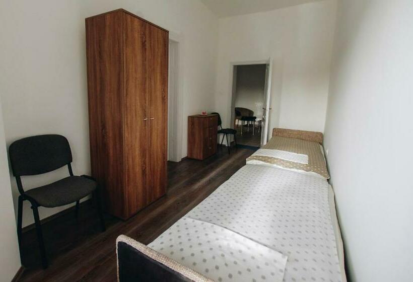 스탠다드 룸 공동 욕실, Mosolyka Vendégház