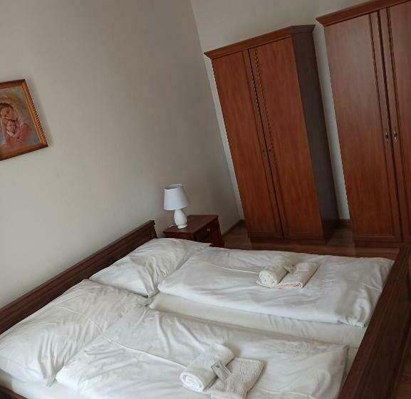 شقة غرفة واحدة, Penzión Nezábudka