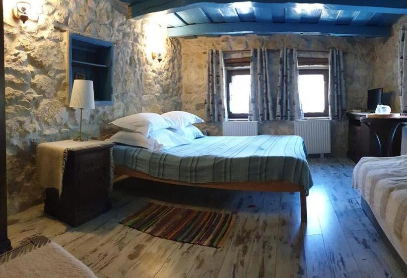 低层单卧公寓, Pensiunea Casa Dacilor