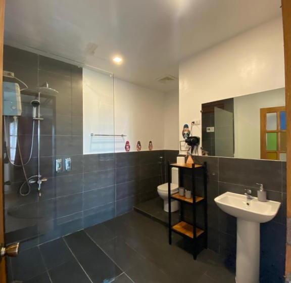 高级家庭房间, Fantasy Lodge