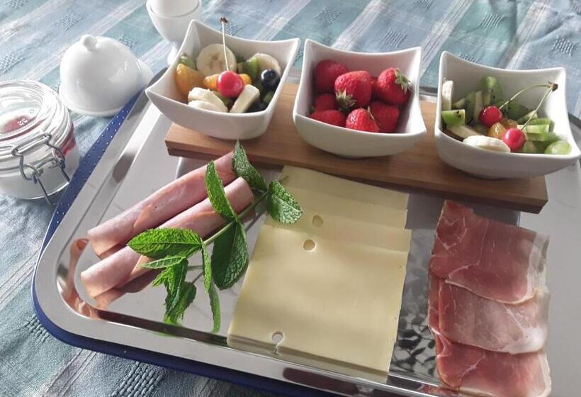 Standard room with outdoor bath, Bed & Brochje Burgum