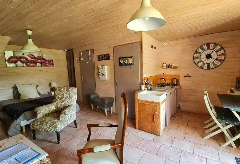 ガーデンビューファミリールーム, Chambres D`hôtes Le Plessis à Broye