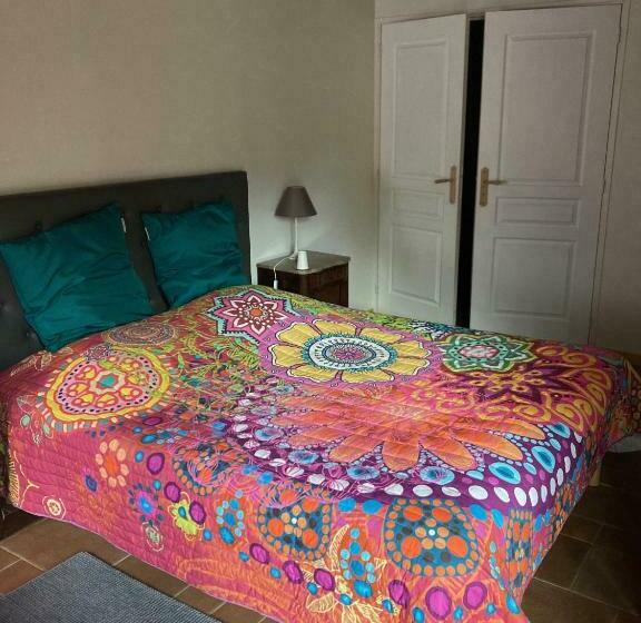 חדר סטנדרט, La Luterne