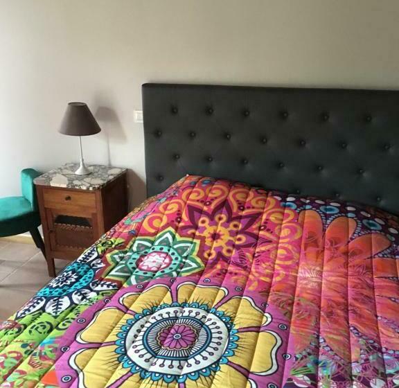 חדר סטנדרט, La Luterne