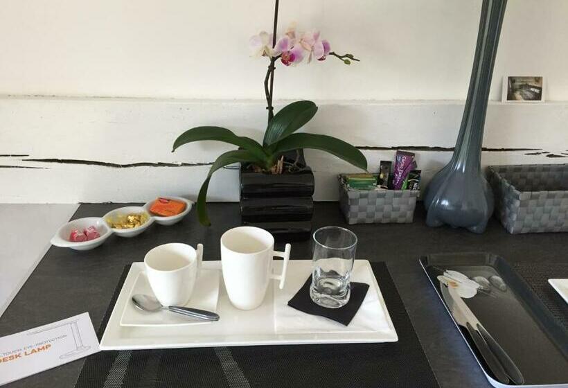 Номер Deluxe, Le Beauvaisis