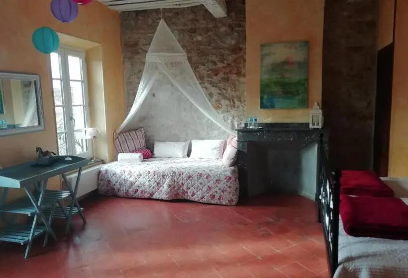 バス共有のスタンダードルーム, Maison La Vie Est Belle