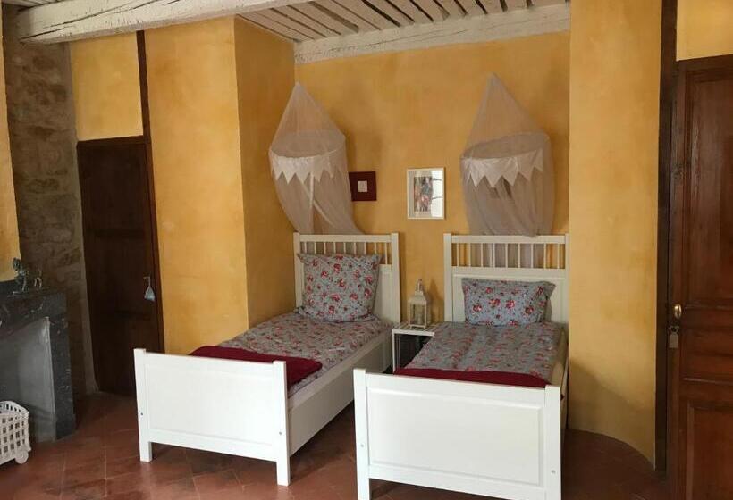 Номер Стандарт Совместная Ванная, Maison La Vie Est Belle