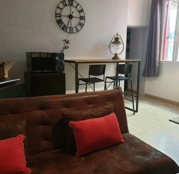 バルコニー付き１ベッドルームアパートメント, Suite Privé Dans Maison De Village
