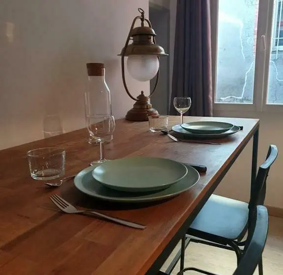 バルコニー付き１ベッドルームアパートメント, Suite Privé Dans Maison De Village