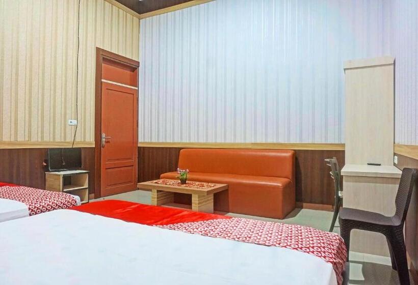 סוויטה משפחתית, Collection O 91488 Hotel Lingkarsut Jeneponto