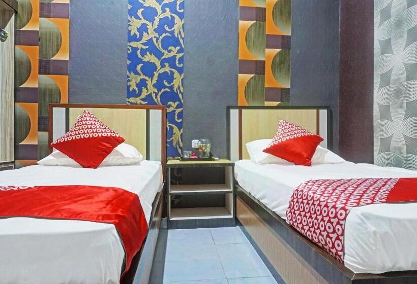 디럭스 룸, Collection O 91488 Hotel Lingkarsut Jeneponto