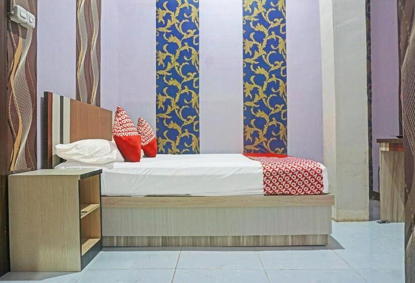 디럭스 룸, Collection O 91488 Hotel Lingkarsut Jeneponto