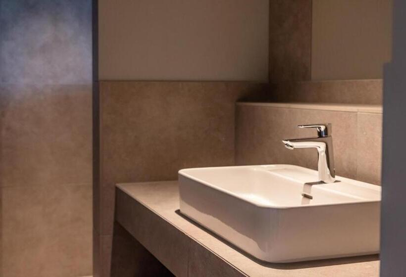 キングサイズベッドのデラックスルーム, Breitenburg